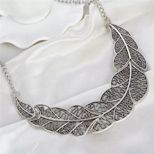 18” + 2” Silver Pewter Leaf Fashion Bib Necklace